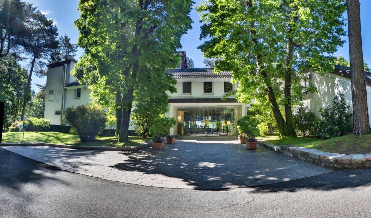 Golf Hotel La Pinetina Appiano Gentile Exterior foto