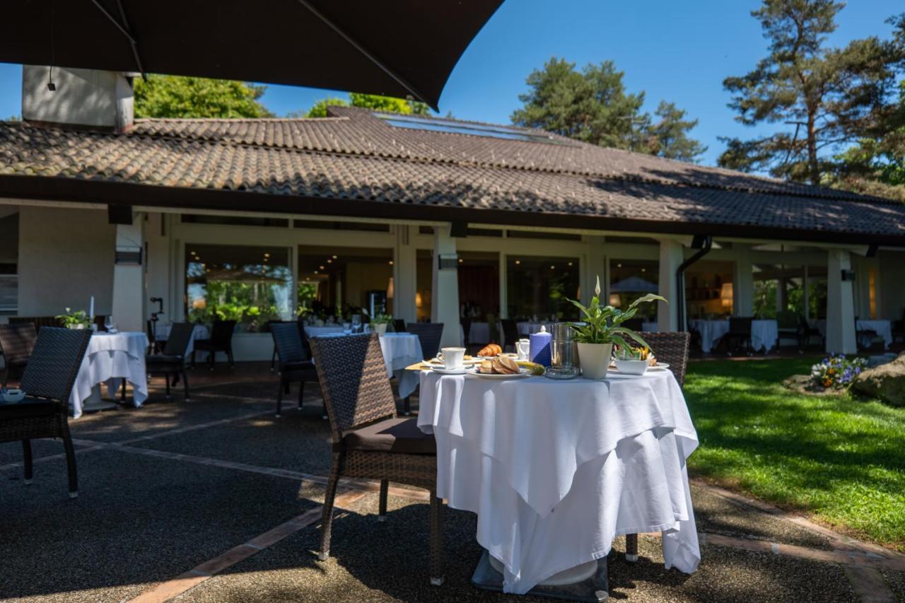 Golf Hotel La Pinetina Appiano Gentile Exterior foto